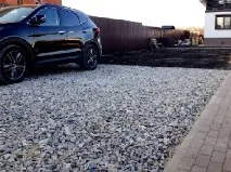 Майданчик під машину на дачі під ключ, Ціни на влаштування парковки🚕 на дачі дачі