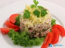 Святковий салат з язиком як варити корисний делікатес язиком