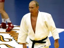 награди 8-ми