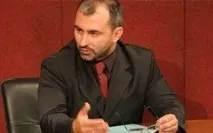 зраджують