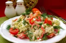 Салат з пекінською капустою та яловичиною або язиком капустою
