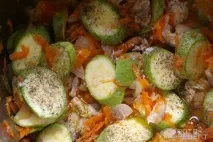Рецепт Запіканка овочева, З куркою та кабачками рецепт
