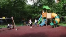 собствената майка дете