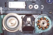 CD-ROM drives noise reducing drives