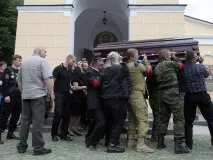 Вбивцю чеченки Буданова прийшли ховати сотні людей (фото) ховати