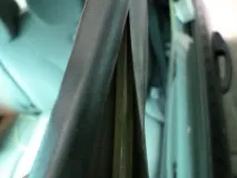 Усунення брязкоту скла усунення