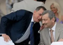 почина