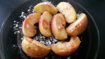 Яблука по-французьки масло