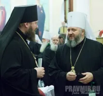 православ