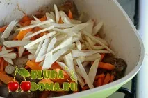 Печеня з качки, рецепт жаркого по-домашньому з качки печеня