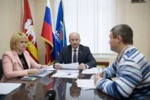 звернулися