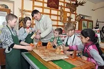 преподава уроци