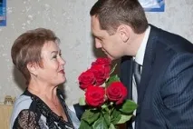 Галина Дмитриевна любезна