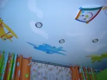 Дизайн натяжних стель у спальні фото натяжних