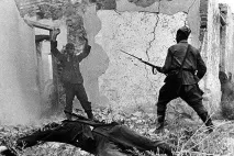 Як донецькі шахтарі розгромили фашистів саперними лопатками - Військовий огляд фашистів