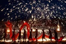 Китай як святкують Новий рік та Різдво китайці китай