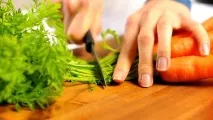 Морквяне бадилля при лікуваннігеморою як застосовувати, рецепти, поради бадилля