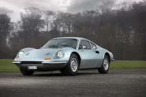 Переклад Motor Trend Ferrari Dino 246 GT vs trend