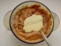 Пиріг зебра зі згущеним молоком молоком