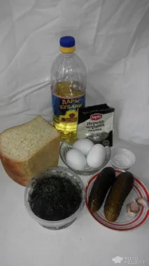 Рецепт Гренки, із зеленню, часником та солоним огірком зеленню