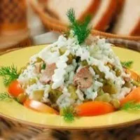 Як приготувати салат з печінкою тріски і рисом. приготувати