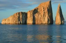 близько