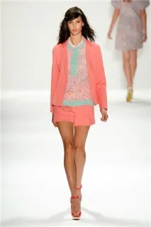 ШОРТИ, Блогер AnnaAngel на сайті 12 липня 2012, СПЛІТНИК сайті