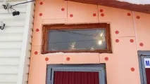 Треснула стіна в гаражі треснула