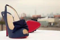 Туфлі Крістіан Лабутен і нехай всі дивляться вам у слід, For All Women слід