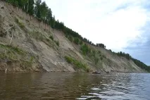 Вниз по Іртишу можна