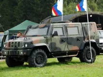 Військові автомобілі України та інших країн україни