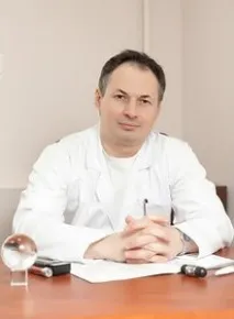 Лікарі клініки класичної медицини лікарі