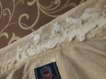жълтите подмишниците