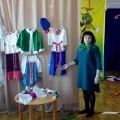 Конспект заняття на день відкритих дверей у 1 молодшій групі «Листівка для мами» конспект