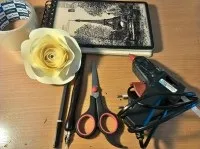 Паперова троянда для декору буде