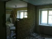 стени училище