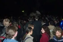 Табір протесту на Чистих Ставках розігнаний о 5-й ранку протестувальники з’їжджаються на Кудринську площу, розігнаний