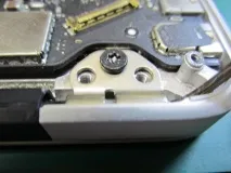 разглобявате macbook