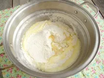 Як приготувати бісквіти на сковороді сковороді