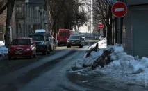 Коли рух заднім ходом заборонено, а коли дозволяється дозволяється
