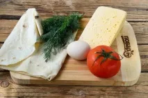Конвертики з лавашу з сиром та помідорами - покроковий рецепт з фото на сиром