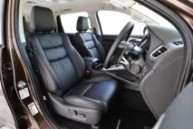 Mitsubishi Pajero Sport перетворився на Термінатора перетворився