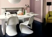 пластмасови мебели