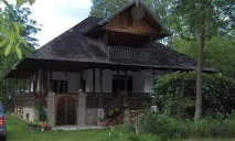 Чому румуни не будують будинки з глини, саману чи дерева чому