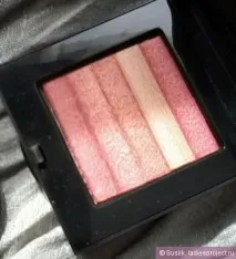 Пудра для обличчя Shimmer Brick, що надає світіння (відтінок Nectar) від Bobbi Brown – відгуки покупців пудра