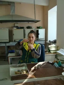 Перетворюємо пил на зарплатню робота лаборантом робота