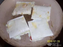 Рецепт Конвертики з лавашу з сиром та помідорами, Обсмажені в яйці лавашу
