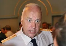 изглежда като