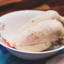 пиле броколи
