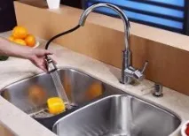 Кухонний змішувач змішувача